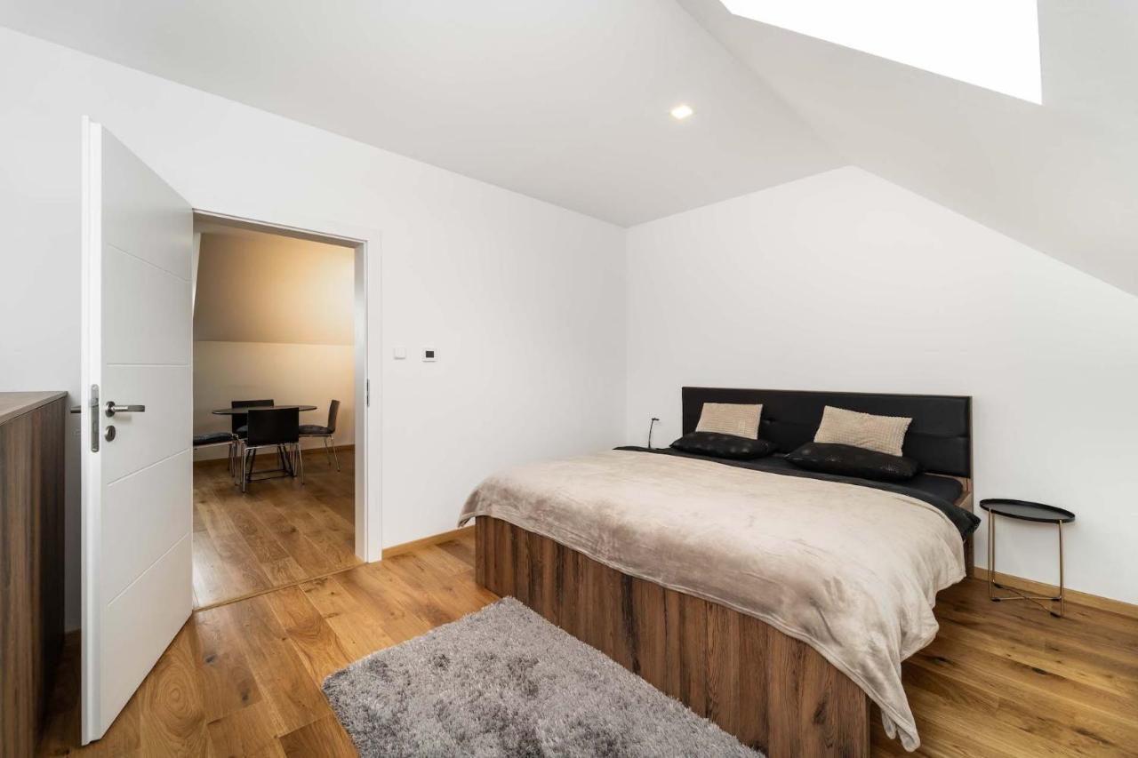 Ferienwohnung Domy Pod Palavou Klentnice Exterior foto