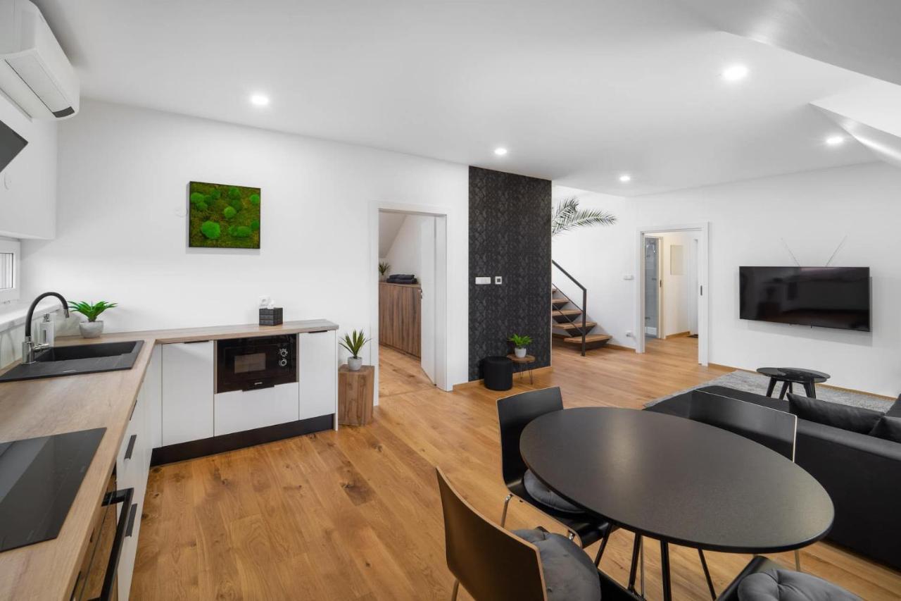 Ferienwohnung Domy Pod Palavou Klentnice Exterior foto