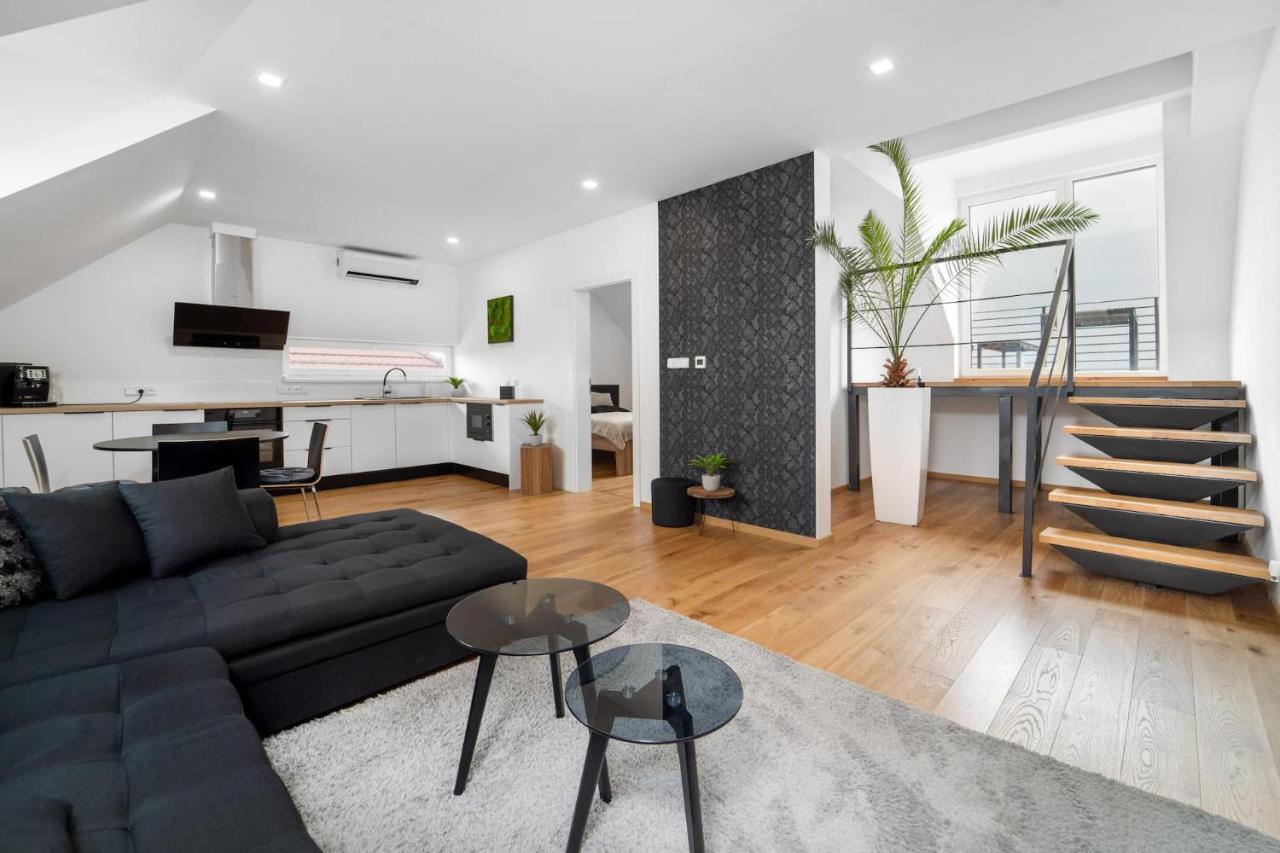 Ferienwohnung Domy Pod Palavou Klentnice Exterior foto