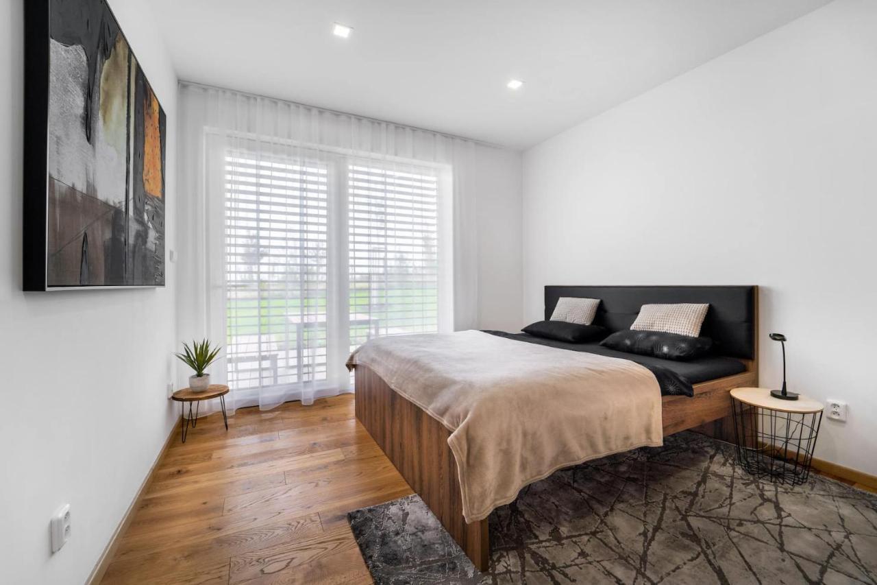Ferienwohnung Domy Pod Palavou Klentnice Exterior foto