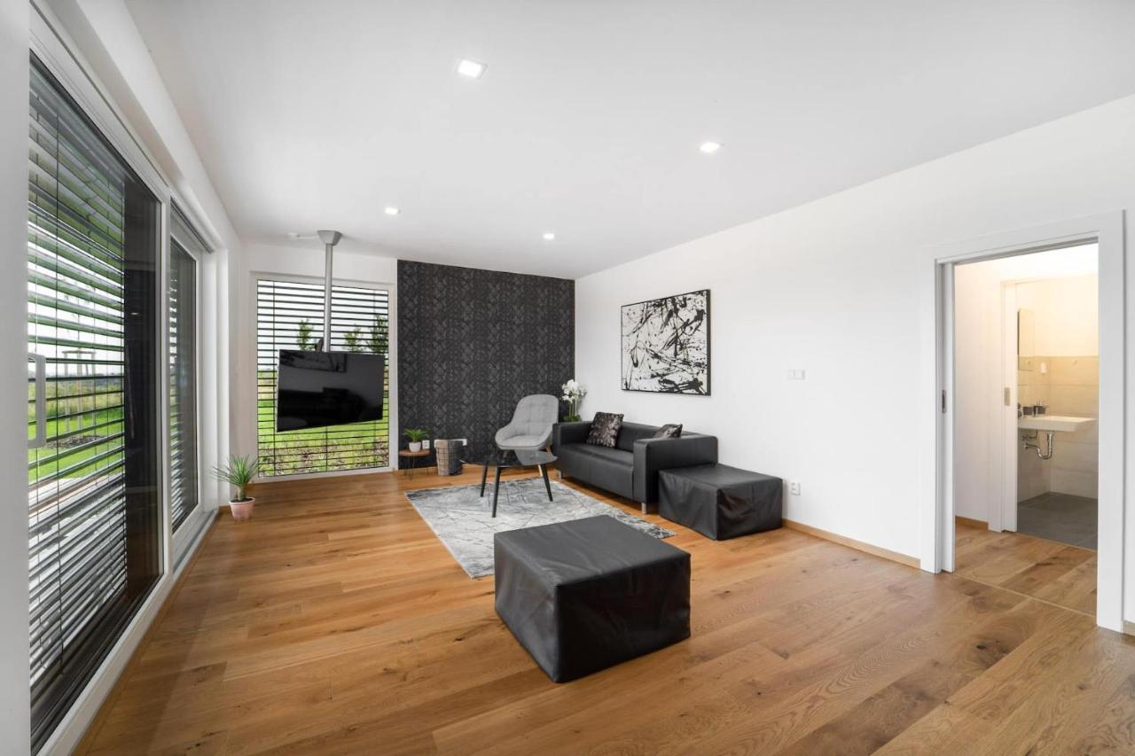 Ferienwohnung Domy Pod Palavou Klentnice Exterior foto